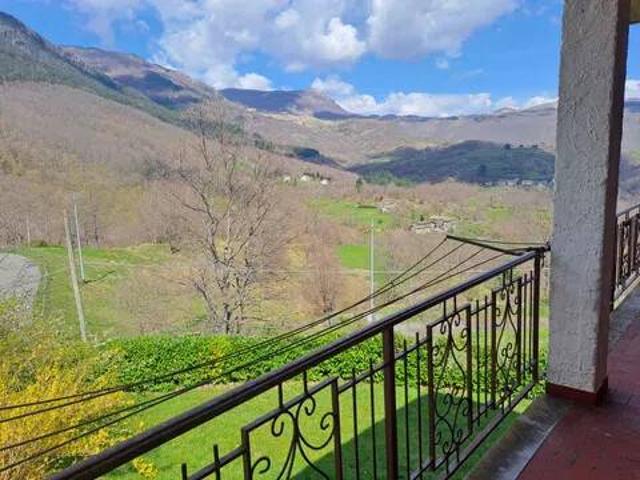 Villa Indipendente in vendita a Unione di comuni Montana Lunigiana, Zeri