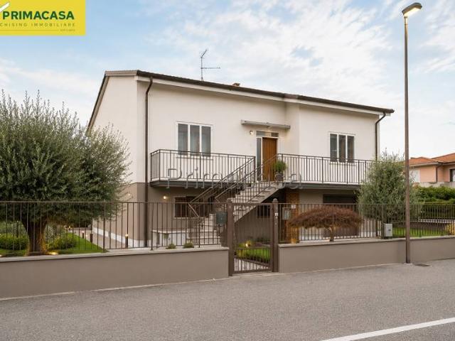 Villa Indipendente in vendita a Zevio, Veneto