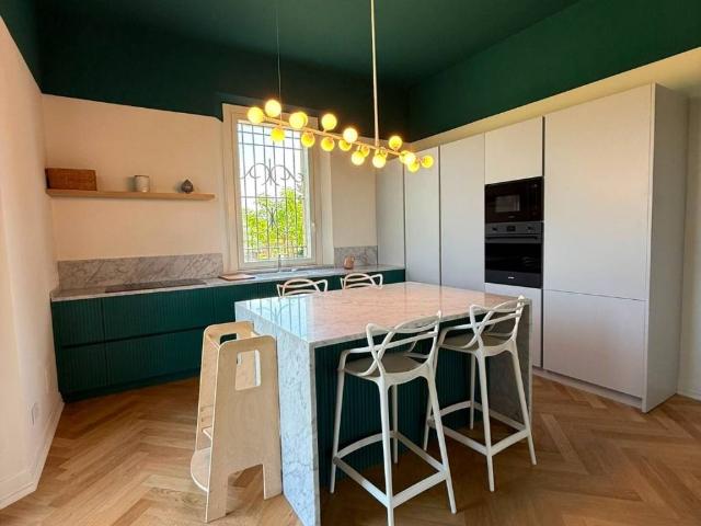 Villa Indipendente in vendita a Ziano Piacentino, Reggio Emilia