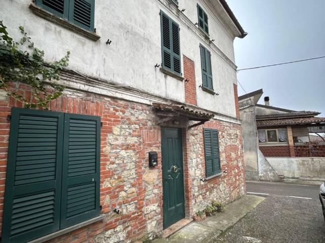 Villa Indipendente in vendita a Borgonovo Val Tidone, Reggio Emilia