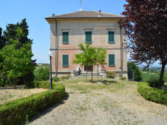 Villa Indipendente in vendita a Ziano Piacentino, Reggio Emilia