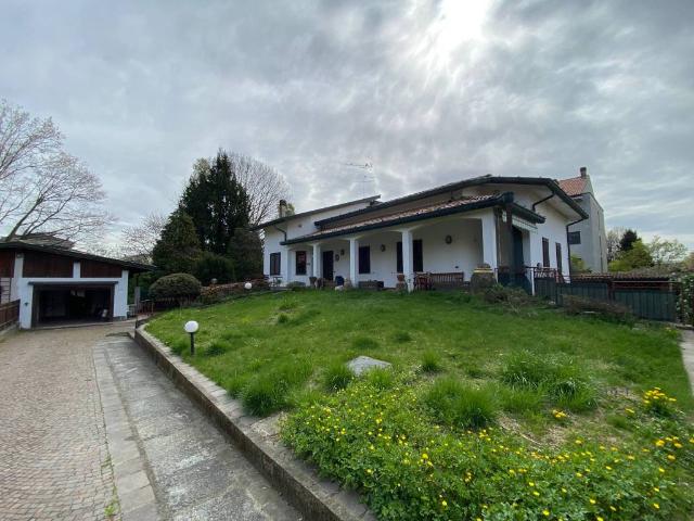 Villa Indipendente in vendita a Unione dei Comuni I Fontanili, Zibido San Giacomo