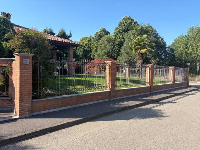 Villa Indipendente in vendita a Unione dei Comuni I Fontanili, Zibido San Giacomo