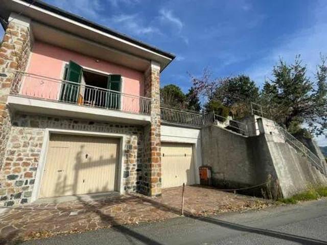 Villa Indipendente in vendita a Serò, La Spezia