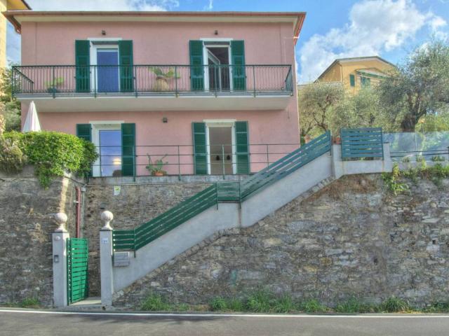 Villa Indipendente in vendita a Parazzuolo, Zoagli