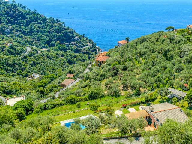Villa Indipendente in vendita a Sant'Ambrogio, Zoagli