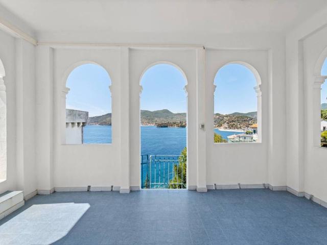 Villa Indipendente in vendita a Sant'Ambrogio, Zoagli