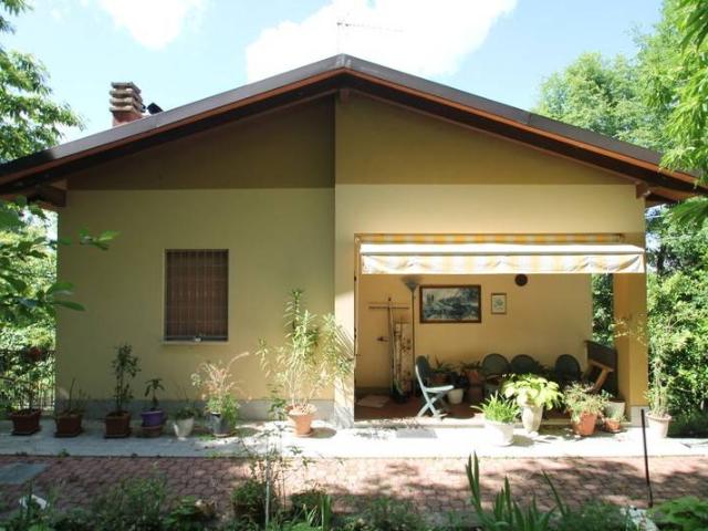 Villa Indipendente in vendita a Unione dei comuni Valli del Reno, Lavino e Samoggia, Reggio Emilia