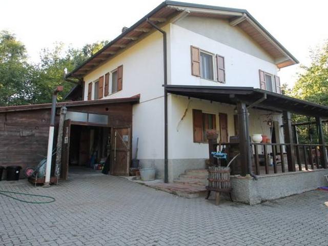 Villa Indipendente in vendita a Unione dei comuni Valli del Reno, Lavino e Samoggia, Reggio Emilia