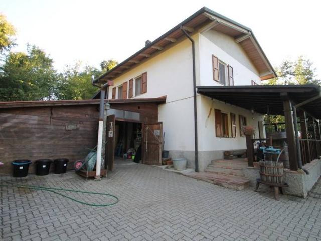 Villa Indipendente in vendita a Unione dei comuni Valli del Reno, Lavino e Samoggia, Reggio Emilia