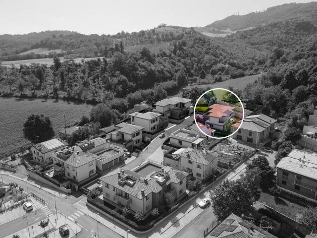 Villa Indipendente in vendita a Unione dei comuni Valli del Reno, Lavino e Samoggia, Zola Predosa