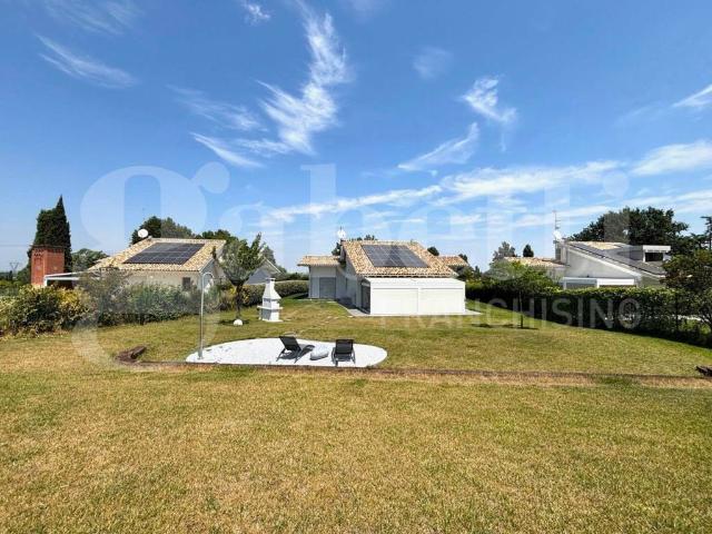 Villa Indipendente in vendita a Unione dei comuni Valli del Reno, Lavino e Samoggia, Monte San Pietro
