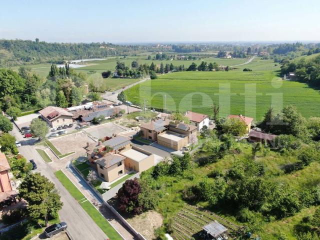 Villa Indipendente in vendita a Unione dei comuni Valli del Reno, Lavino e Samoggia, Zola Predosa