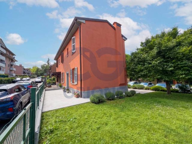 Villa Indipendente in vendita a Unione dei comuni Valli del Reno, Lavino e Samoggia, Zola Predosa