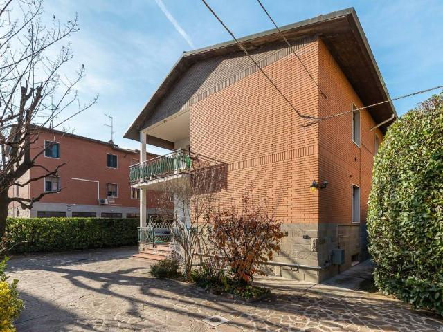 Villa Indipendente in vendita a Unione dei comuni Valli del Reno, Lavino e Samoggia, Zola Predosa