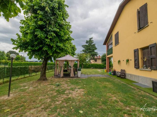 Villa Indipendente in vendita a Unione dei comuni Valli del Reno, Lavino e Samoggia, Zola Predosa