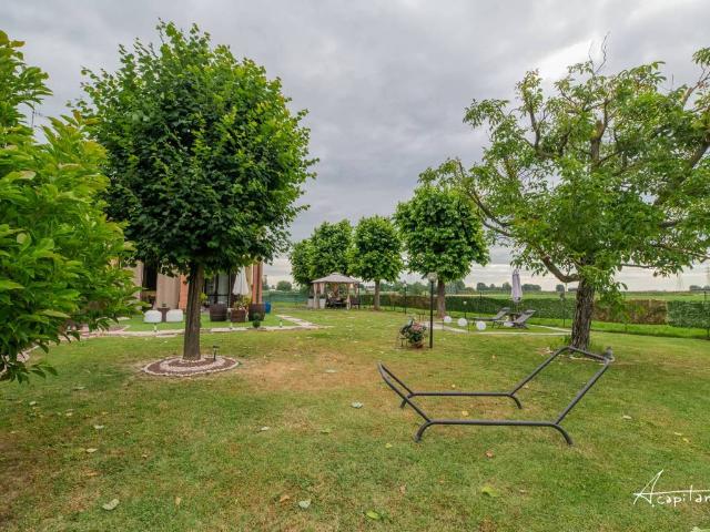 Villa Indipendente in vendita a Unione dei comuni Valli del Reno, Lavino e Samoggia, Zola Predosa
