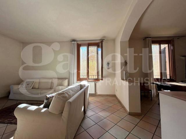 Villa Indipendente in vendita a Unione dei comuni Valli del Reno, Lavino e Samoggia, Zola Predosa