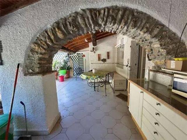 Villa Indipendente in vendita a Zuccarello, Liguria