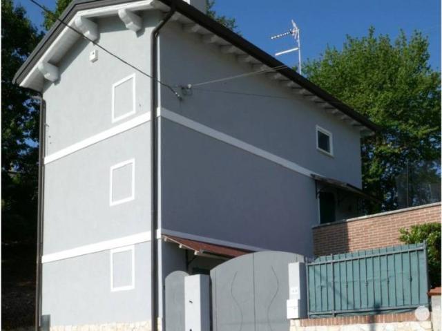 Villa Indipendente in vendita a Zugliano, Veneto