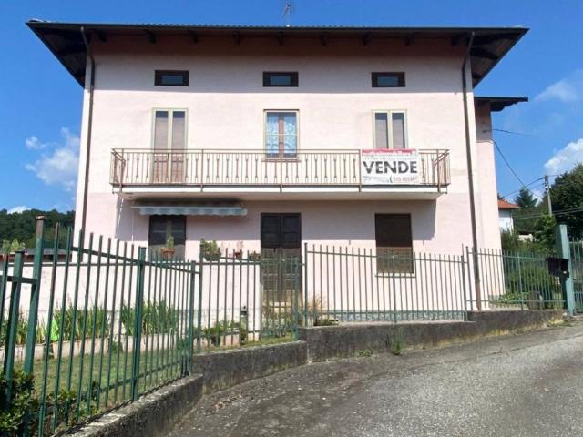 Villa Indipendente in vendita a Piemonte, Biella
