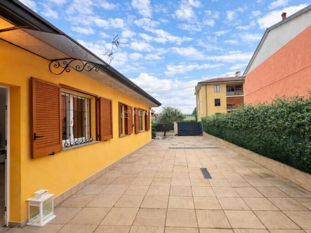 Villa Indipendente in vendita a Agrate Brianza, Lombardia