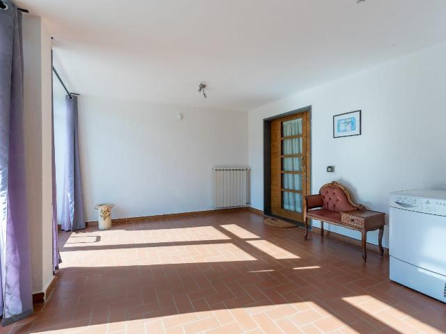 Villa Indipendente in vendita a Case Bianche, Calcinaia