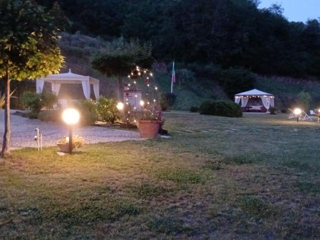 Villa Indipendente in vendita a Misigliano, Camaiore