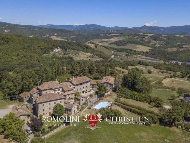 Villa Indipendente in vendita a Caprese Michelangelo, Toscana