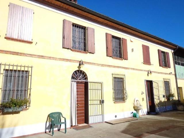 Villa Indipendente in vendita a Azzanello, Lombardia