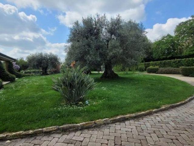 Villa Indipendente in vendita a Marche, Macerata