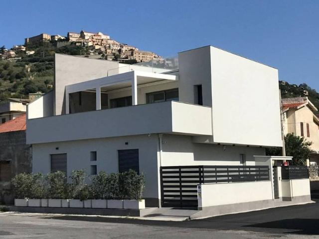 Villa Indipendente in vendita a Calabria, Vibo Valentia