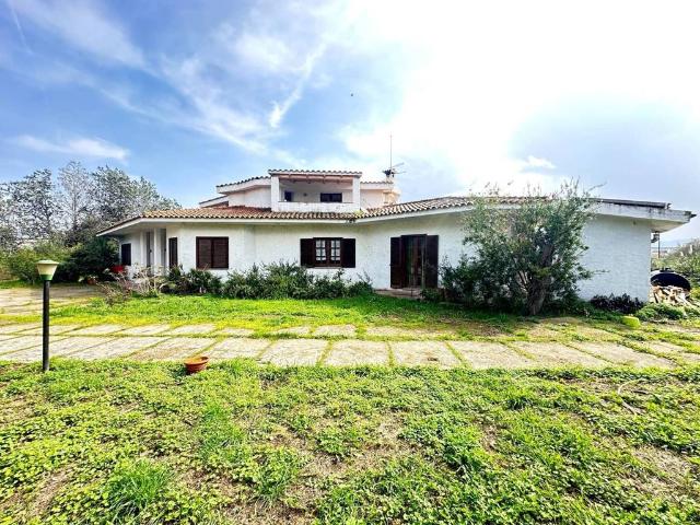 Villa Indipendente in vendita a San Pantaleo, Sardigna/Sardegna