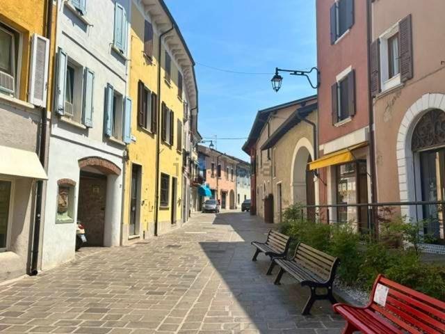 Casa in vendita a Rivoltella del Garda, Desenzano Del Garda