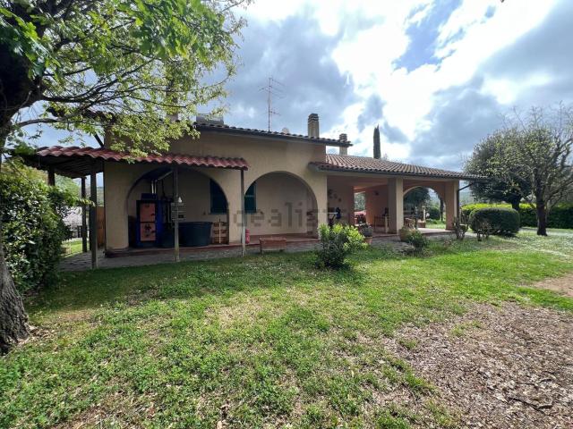Casa in vendita a Magliano In Toscana, Toscana