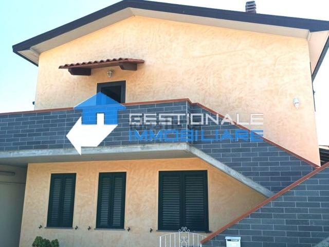 Casa in vendita a Collesalvetti, Toscana