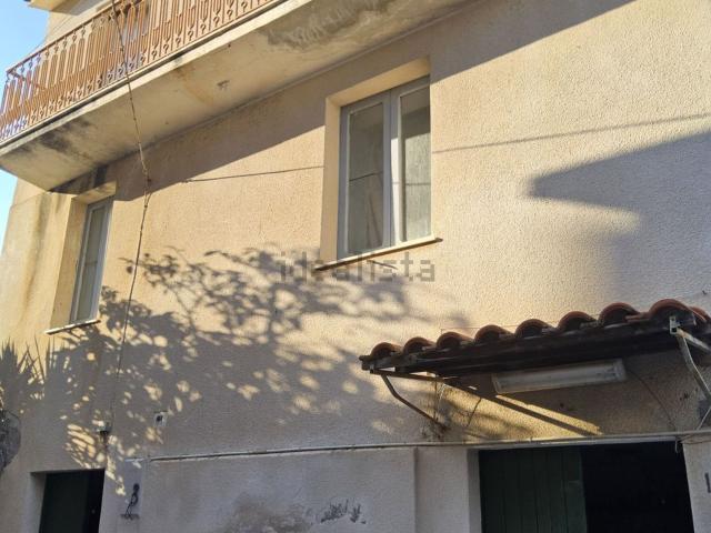 Casa in vendita a Calabria, Reggio Calabria