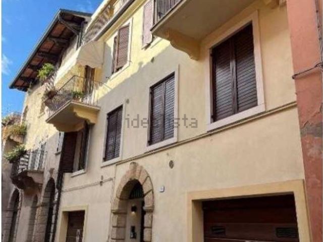 Casa in vendita a Centro storico, Brenzone