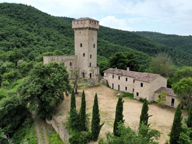 Casa in vendita a Passignano Sul Trasimeno, Umbria