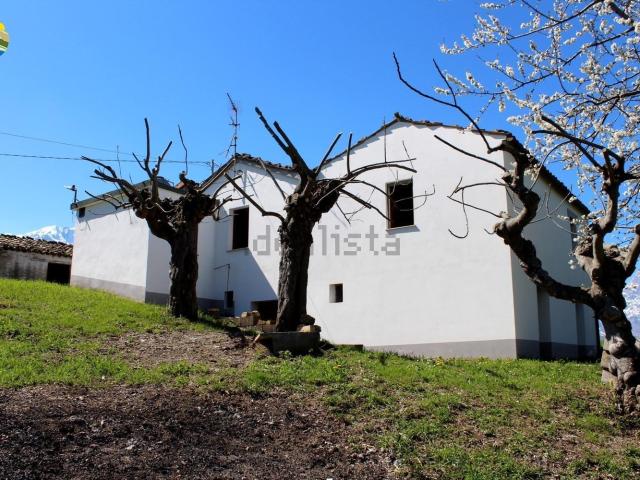 Casa in vendita a Castelli, Abruzzo