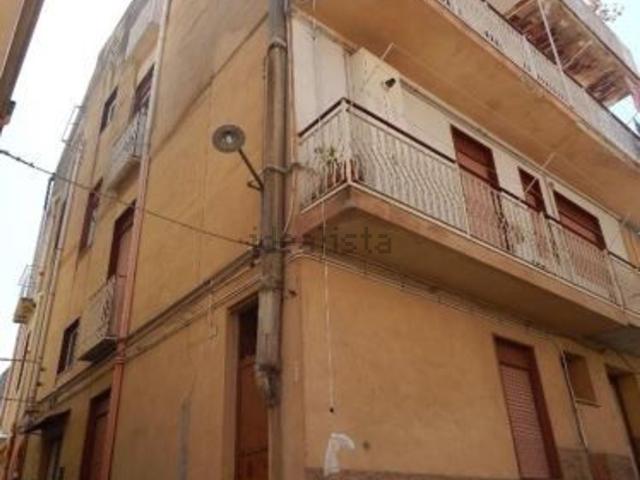 Casa in vendita a Regalbuto, Sicilia