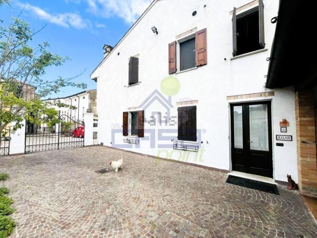 Casa in vendita a Piubega, Mantova