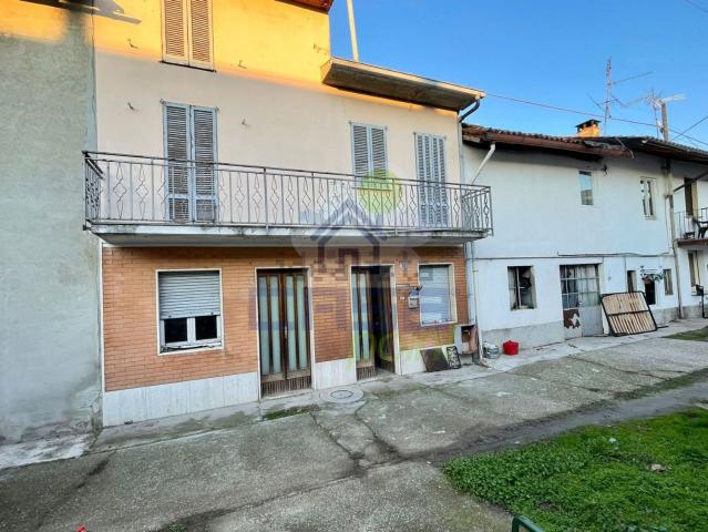 Casa in vendita a Pieve Porto Morone, Lombardia
