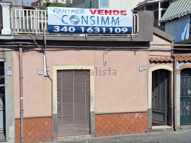 Casa in vendita a Aci Santa Lucia, Aci Catena