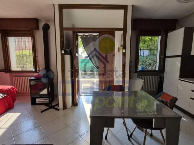 Casa in vendita a Baccanello, Guastalla