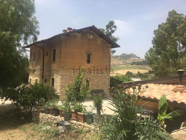Casa in vendita a Naro, Sicilia
