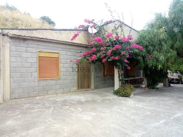 Casa in vendita a Regalbuto, Sicilia