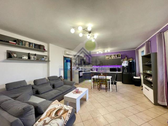 Casa in vendita a Pieve Porto Morone, Lombardia