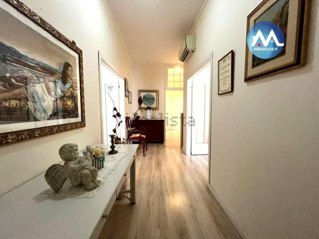 Casa in vendita a Baia Flaminia, Marche