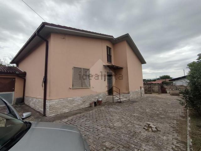 Casa in vendita a Pizzoli, Abruzzo